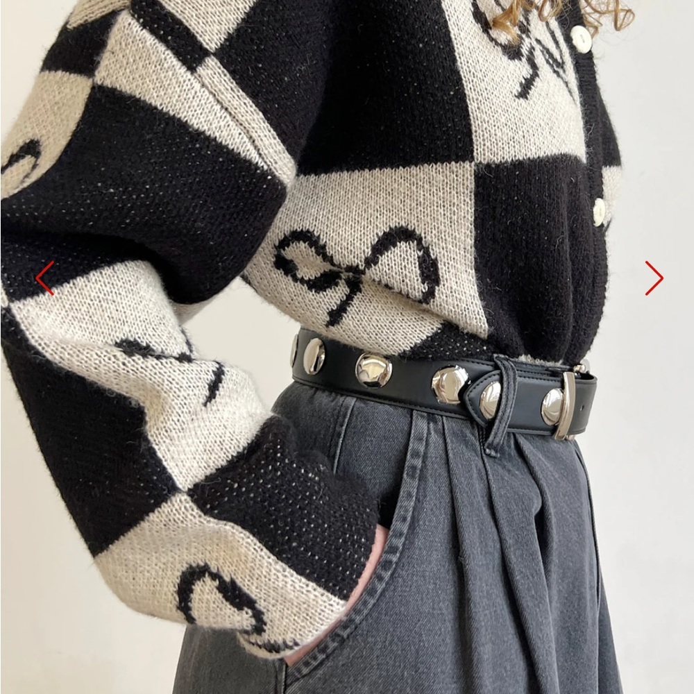 Lisa Says Gah Black Leather Belt with Silver Studs